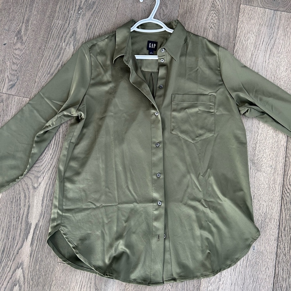 NWOT gap blouse